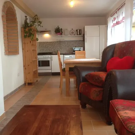 Gasthuis Panoramahof Holly 4*